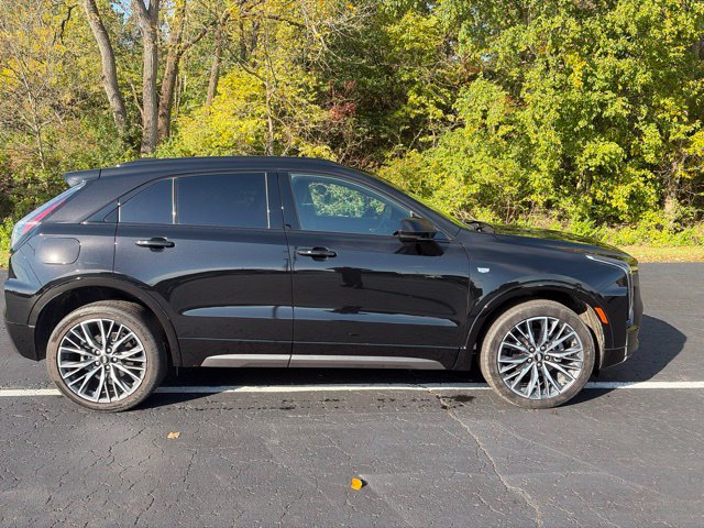 Used 2024 Cadillac XT4 Sport AWD/4WD image 10
