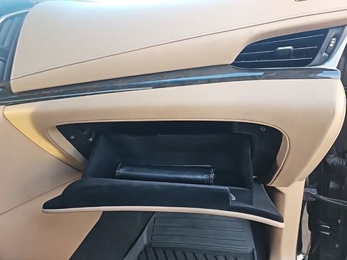 Used 2019 Cadillac Escalade Platinum image 43