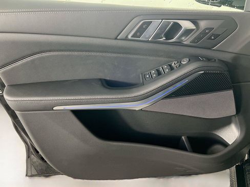 Used 2026 BMW X5 M60i AWD/4WD image 18