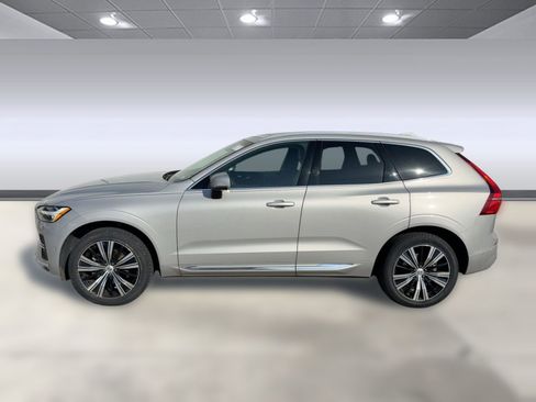 Certified 2023 Volvo XC60 B5 Plus w/ Climate Package image 2