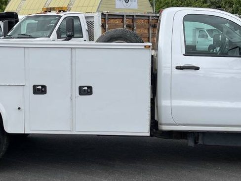 Used 2015 Chevrolet Silverado 3500 W/T w/ WT Convenience Package AWD/4WD image 4