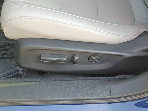 Used 2020 Honda Accord Touring image 17