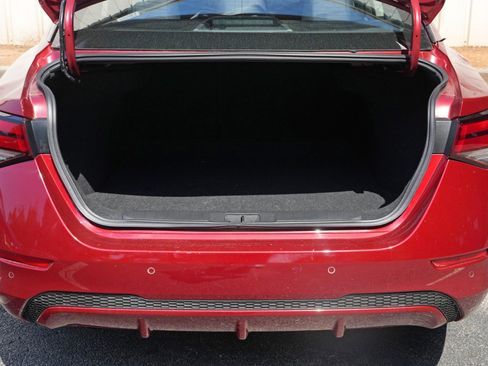 Used 2022 Nissan Sentra SV FWD image 9