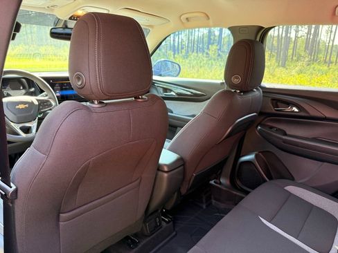 New 2026 Chevrolet TrailBlazer LT w/ Convenience Package FWD image 25