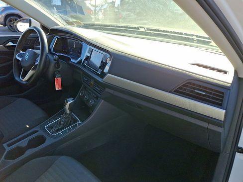 Used 2024 Volkswagen Jetta S image 11