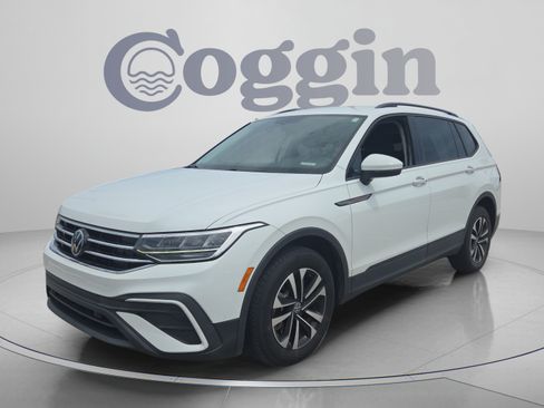 Used 2023 Volkswagen Tiguan S FWD image 1