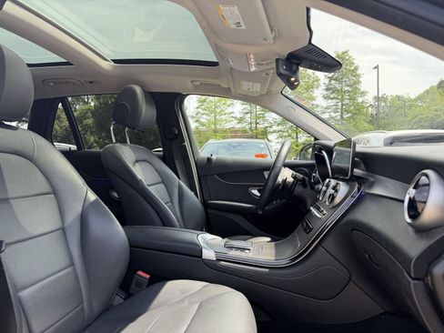 Certified 2021 Mercedes-Benz GLC 300 4MATIC w/ Premium Package image 32