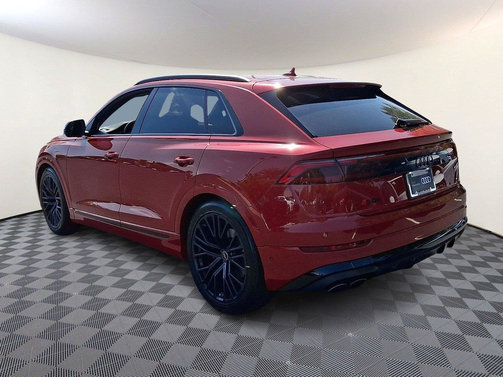 Used 2024 Audi SQ8 Premium Plus AWD/4WD image 3