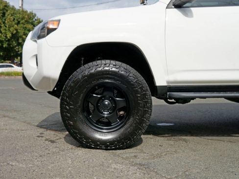 Used 2017 Toyota 4Runner TRD Pro image 9