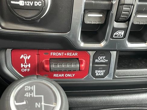 New 2025 Jeep Wrangler Unlimited Rubicon image 36