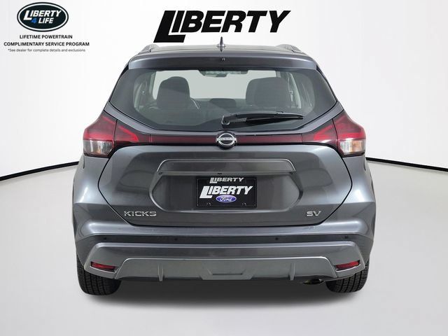 Used 2023 Nissan Kicks SV FWD image 4