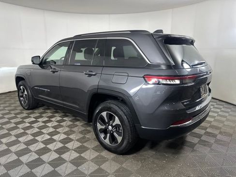 Used 2023 Jeep Grand Cherokee 4WD 4xe image 5