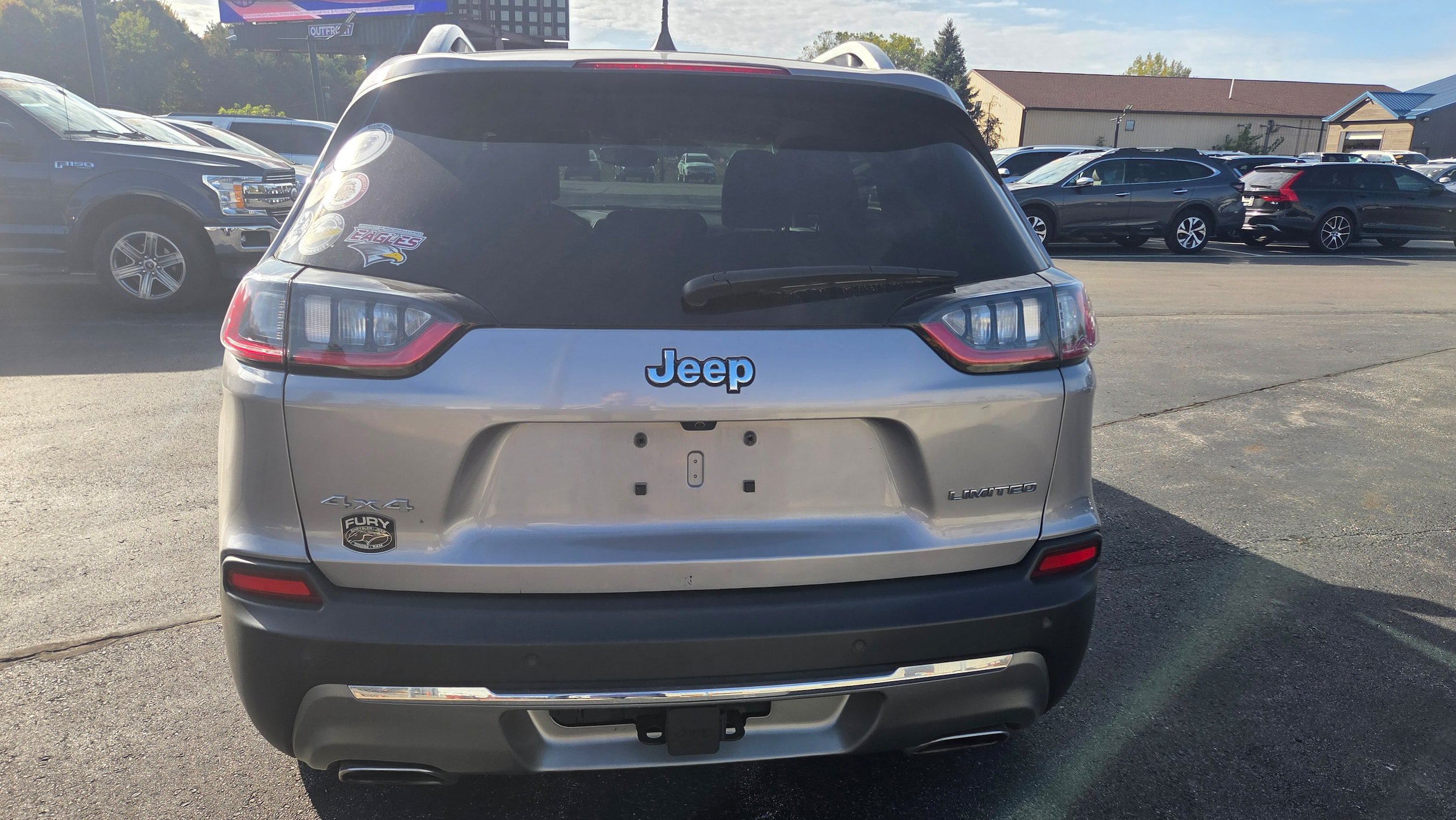 Used 2019 Jeep Cherokee Limited w/ Trailer Tow Group AWD/4WD image 4