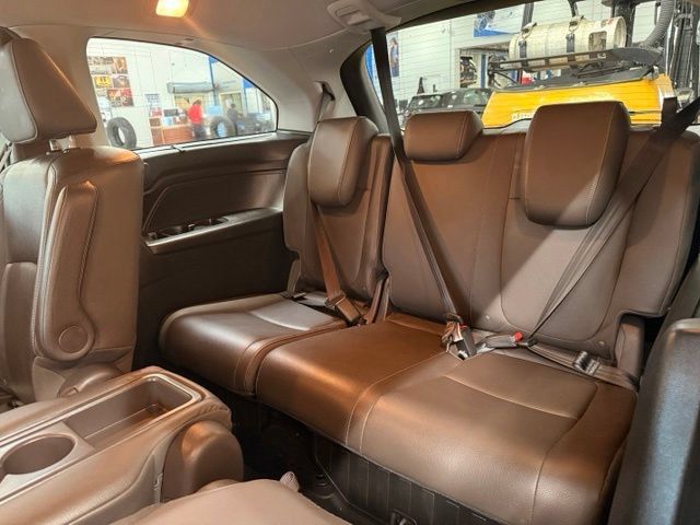 Used 2021 Honda Odyssey Touring image 21