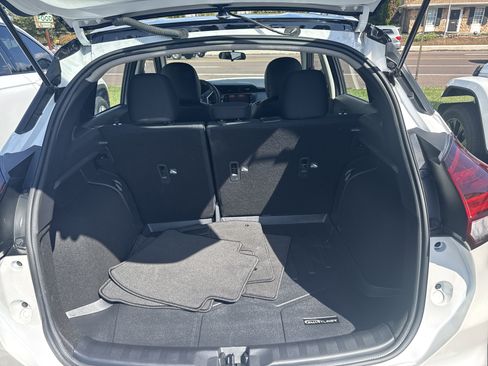 Used 2023 Nissan Kicks SV image 8