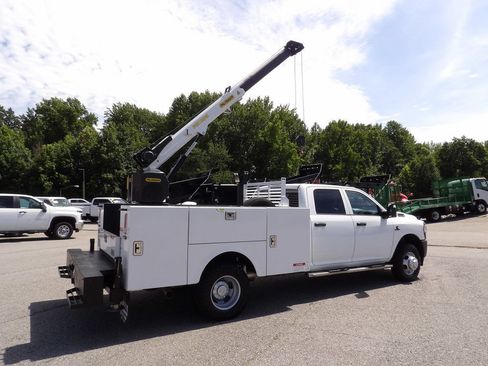 Used 2024 RAM 3500 Tradesman AWD/4WD image 8