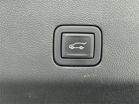 Used 2023 Cadillac Escalade ESV Sport Platinum image 14