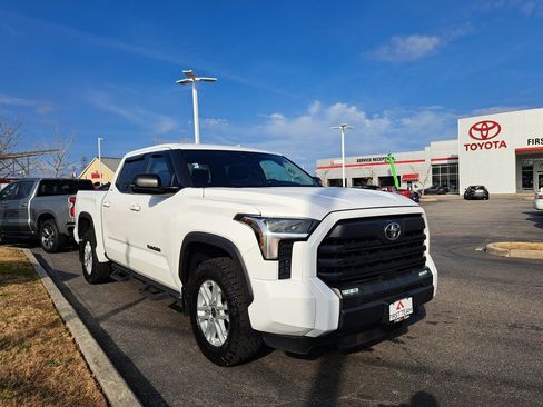 Used 2023 Toyota Tundra SR5 image 5
