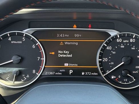 Used 2025 Nissan Rogue SV AWD/4WD image 16