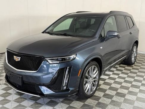 Used 2020 Cadillac XT6 Sport AWD/4WD image 3