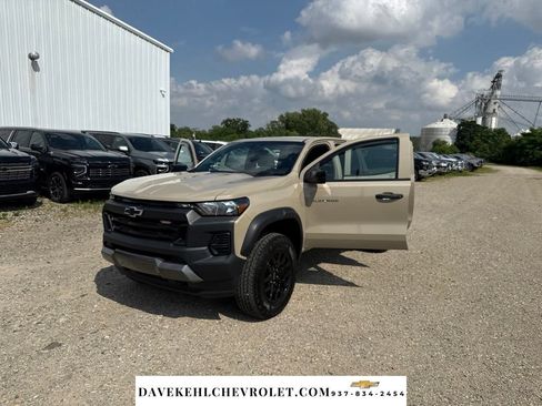 Used 2023 Chevrolet Colorado Trail Boss w/ Advanced Trailering Package AWD/4WD image 22