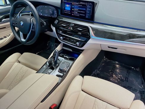 Used 2023 BMW 530e w/ Executive Package RWD image 12
