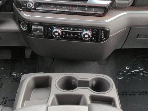Used 2025 GMC Sierra 1500 SLT RWD image 18