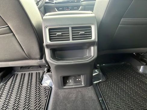 New 2026 Volkswagen Atlas Cross Sport SE AWD/4WD image 23
