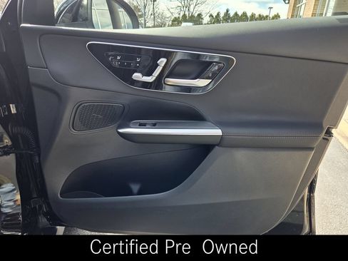 Certified 2025 Mercedes-Benz GLC 300 4MATIC image 33