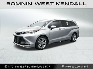 Used 2023 Toyota Sienna Platinum video 1