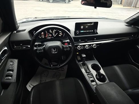 Certified 2025 Honda Civic Sport image 25