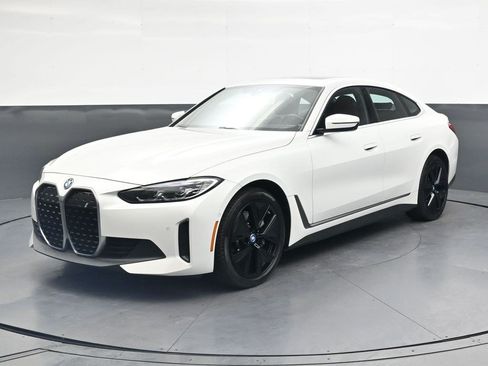 Used 2023 BMW i4 eDrive35 w/ Premium Package RWD image 8