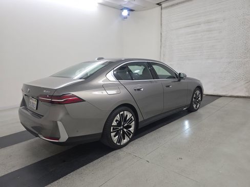 Used 2024 BMW 530i w/ Premium Package image 6