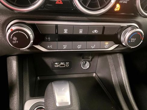 Used 2022 Nissan Sentra SV w/ Trunk Package image 26