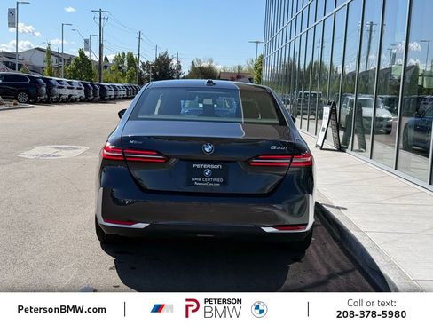 Certified 2025 BMW 530i xDrive AWD/4WD image 4