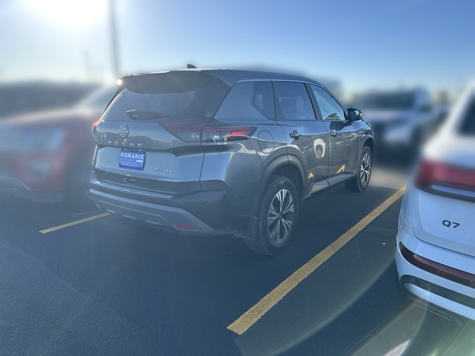 Used 2023 Nissan Rogue SV AWD/4WD image 3