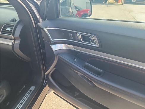 Used 2019 Ford Explorer Sport w/ Equipment Group 401A image 24