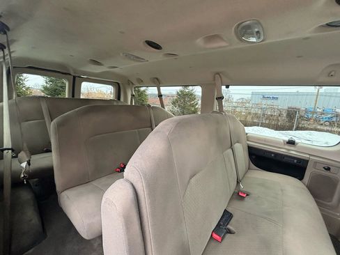 Used 2013 Ford E-350 and Econoline 350 XLT image 22