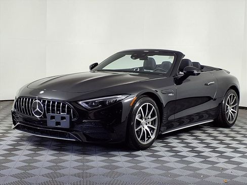 Used 2023 Mercedes-Benz SL 43 AMG w/ Driver Assistance Package image 3