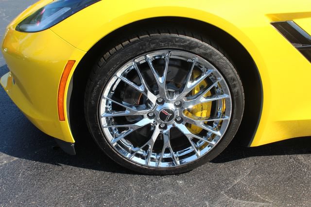 Used 2015 Chevrolet Corvette Stingray Coupe w/ 2LT Preferred Equipment Group RWD image 23