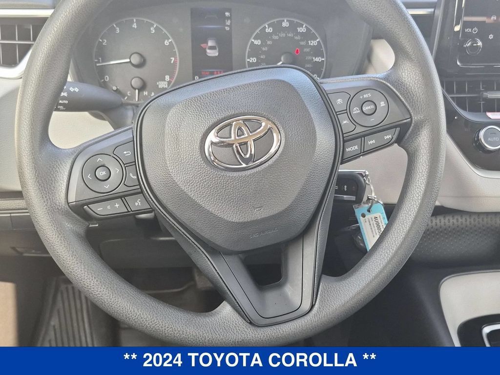 Used 2024 Toyota Corolla LE FWD image 17