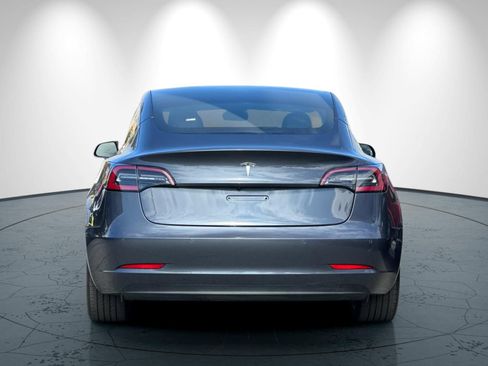 Used 2020 Tesla Model 3 Standard Range Plus RWD image 5