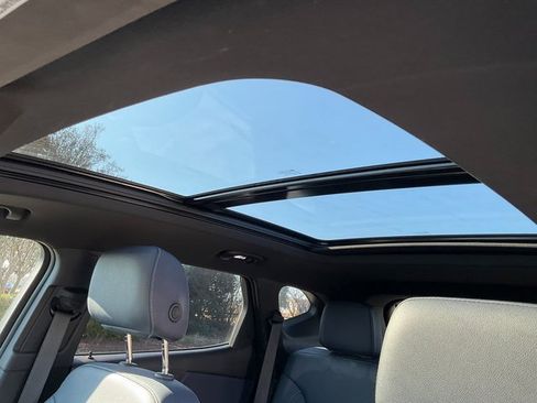 Certified 2024 Chevrolet Blazer RS w/ Driver Confidence II Package image 9