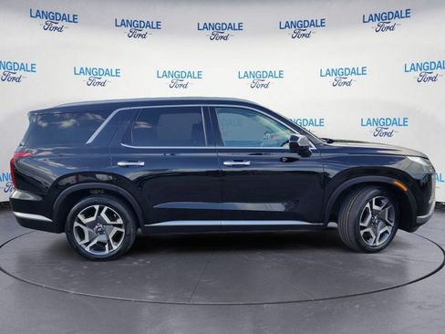 Used 2024 Hyundai Palisade SEL FWD image 3