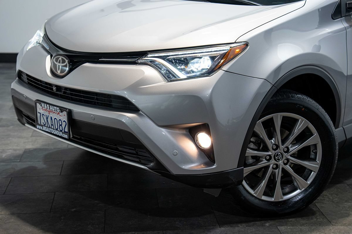 Used 2016 Toyota RAV4 Limited w/ Advanced Technology Package AWD/4WD image 25
