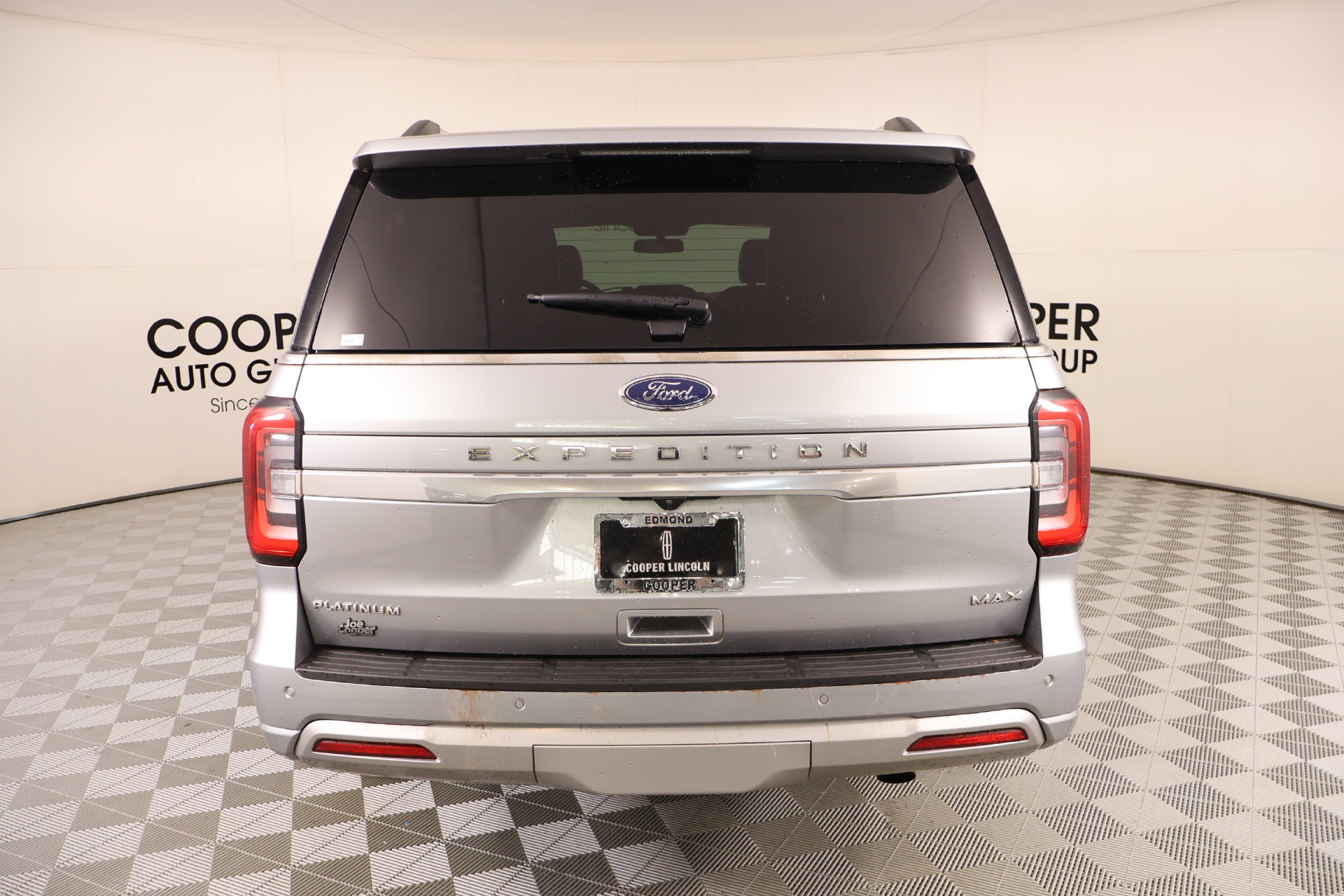 Used 2024 Ford Expedition Max Platinum AWD/4WD image 23