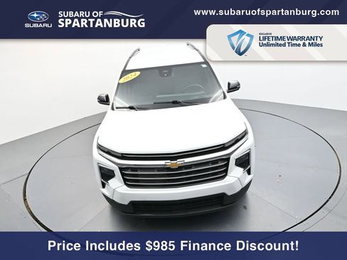 Used 2024 Chevrolet Traverse LT image 18
