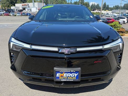 Used 2025 Chevrolet Blazer EV RS AWD/4WD image 2
