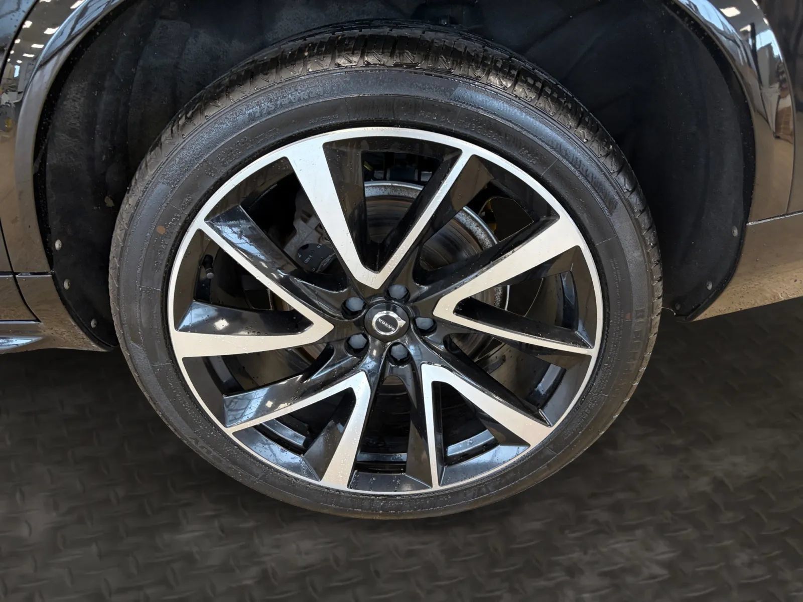 Used 2021 Volvo XC90 T6 Momentum w/ Advanced Package AWD/4WD image 43