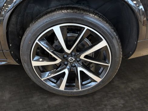 Used 2021 Volvo XC90 T6 Momentum w/ Advanced Package AWD/4WD image 43